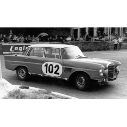 SPARK Mercedes 300 SE n°102...