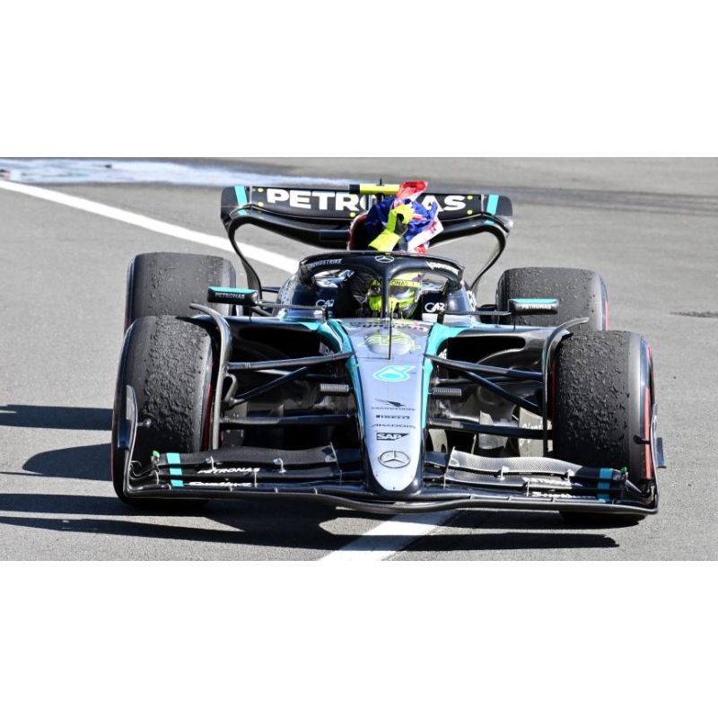 SPARK 1/18 Mercedes W15 E n°44 Hamilton Vainqueur Silverstone 2024 (%)