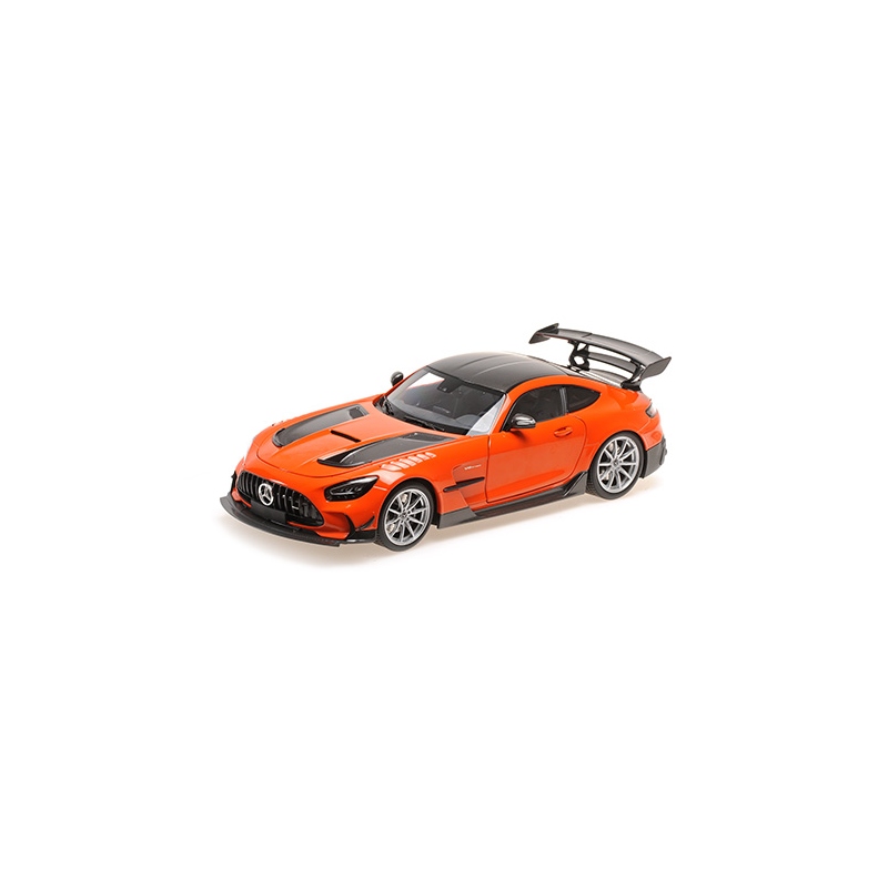 MINICHAMPS 1/18 Mercedes AMG GT Black Series 2021