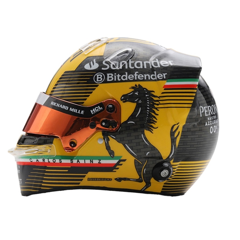 LOOKSMART Helmet Carlos Sainz Monza 2024 (%)